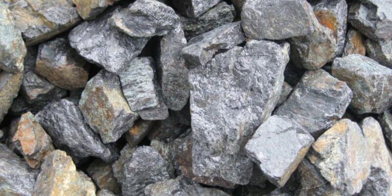 Titanium-Ore